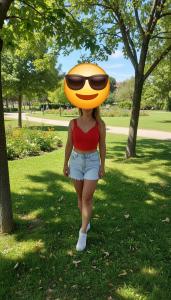 690223434: Chica busca chico en Barcelona