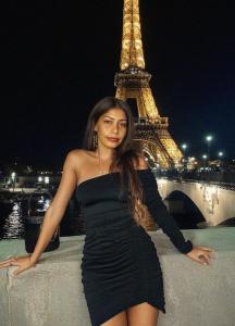 691308477: Chica busca chico en Barcelona