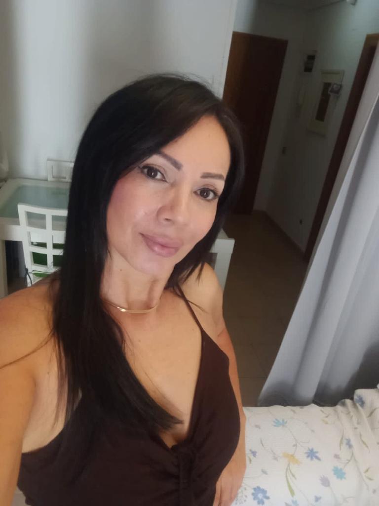 614733061: Chica busca chico en La Rioja