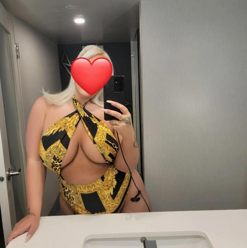 Chica busca chico en Tenerife: 