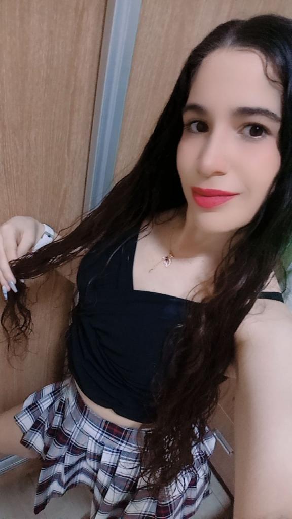 611886443: Chica busca chico en Alicante