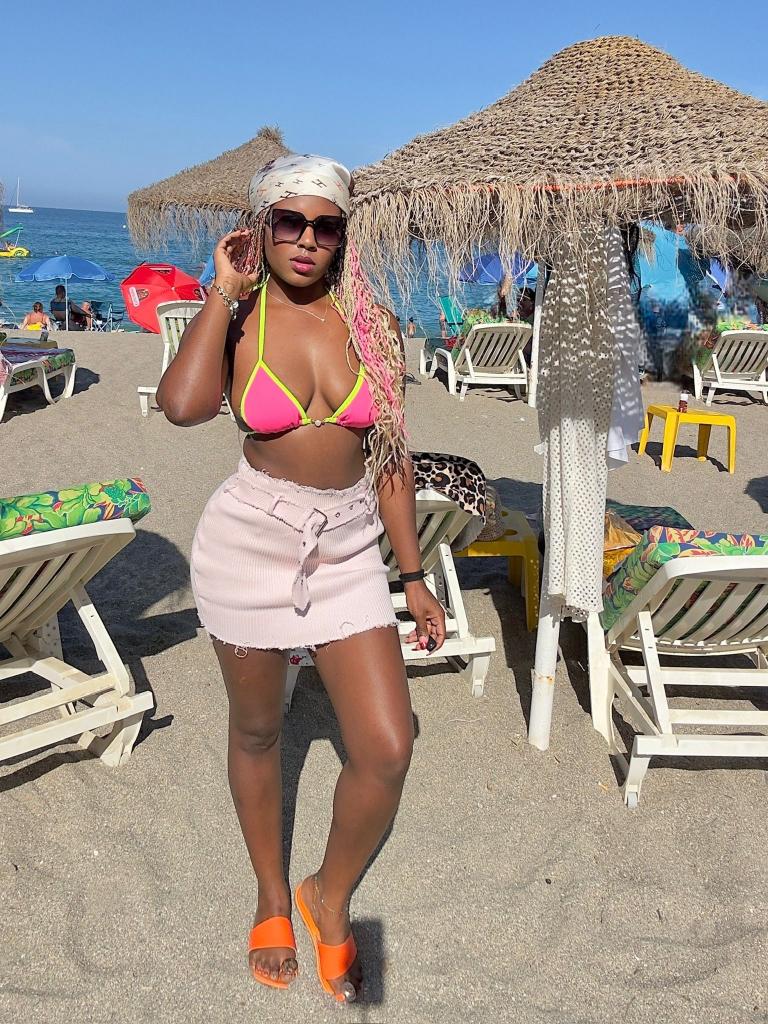 637952355: Chica busca chico en Málaga