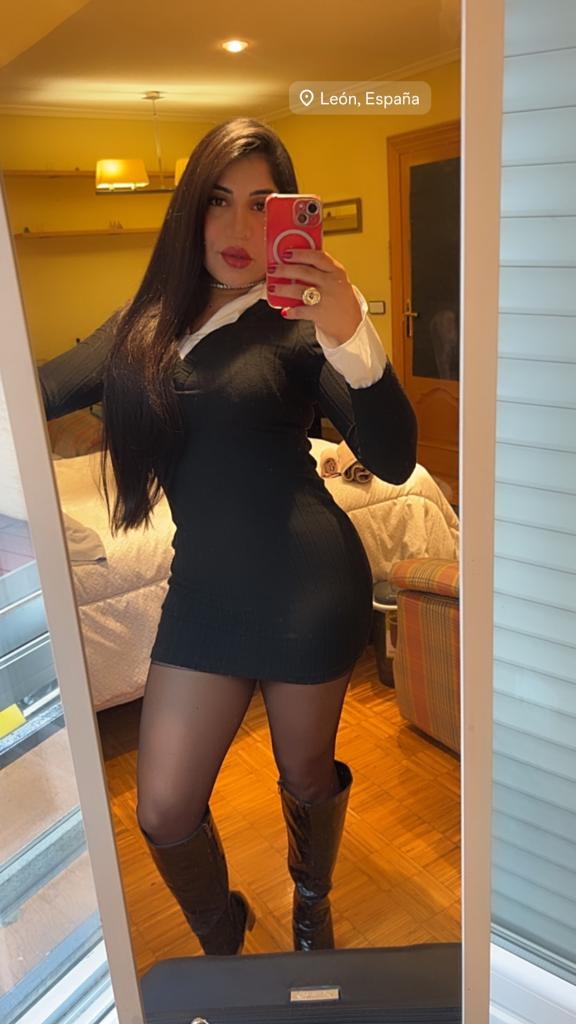 614099391: Chica busca chico en La Coruña