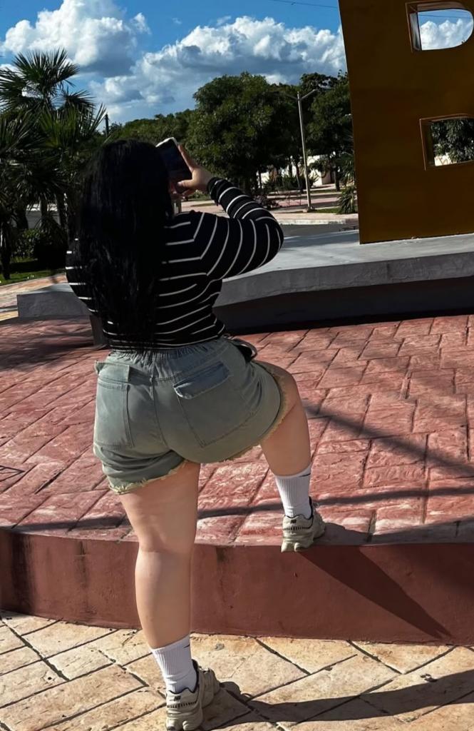 612470278: Chica busca chico en Barcelona