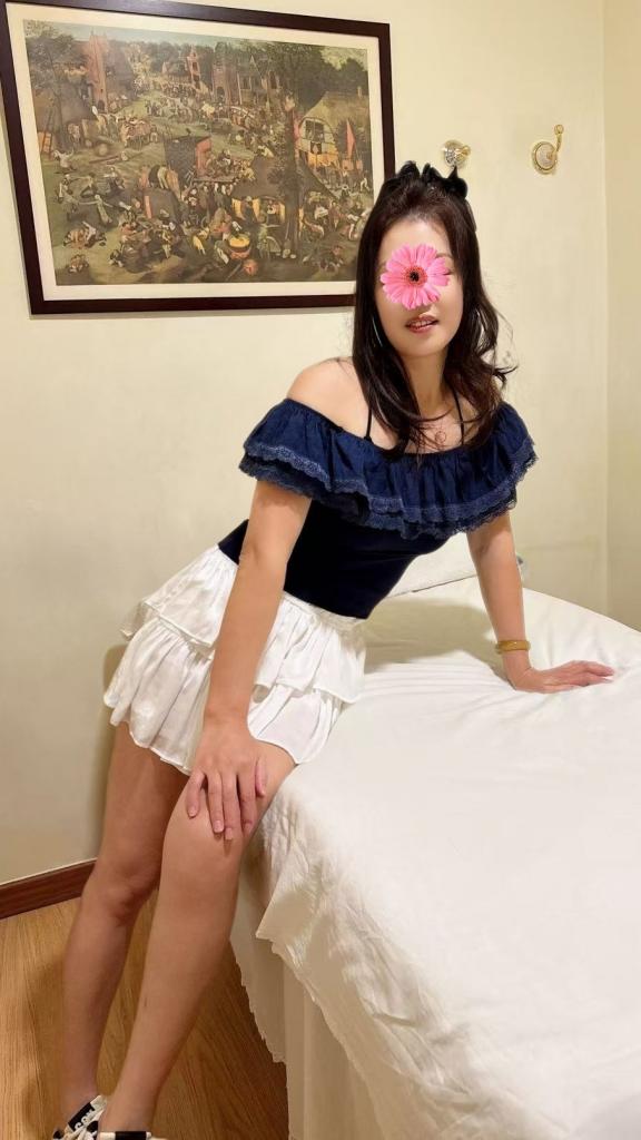 686696158: Chica busca chico en Madrid