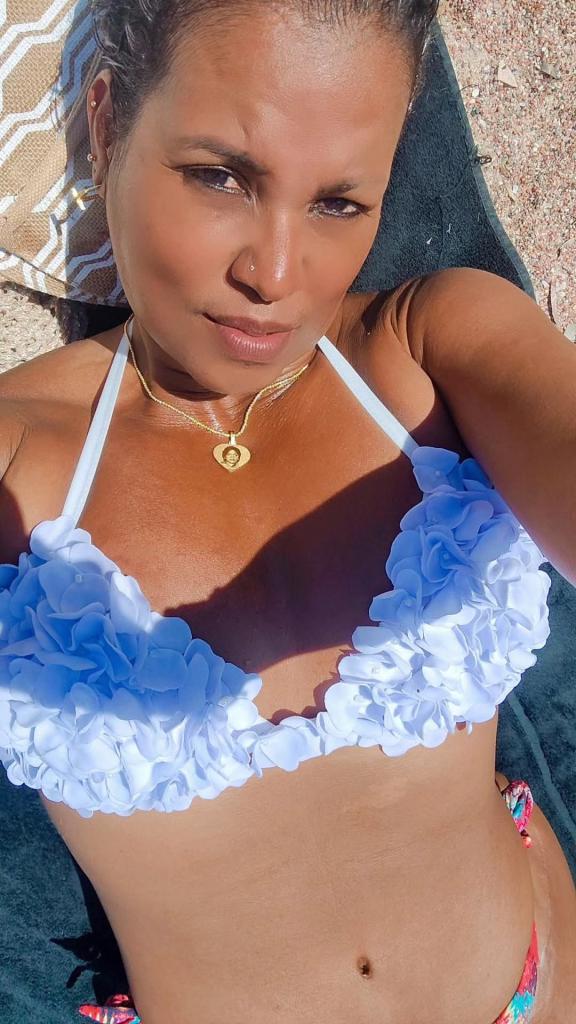 637717127: Chica busca chico en Málaga