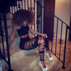 604995581: Chica busca chico en Cantabria