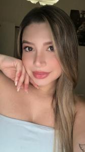 612428989: Chica busca chico en Sevilla