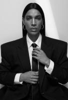 613524852: Transexual en Gerona