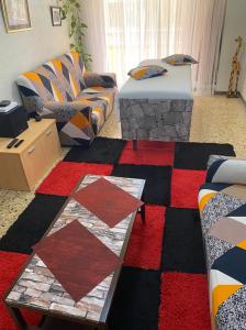 675758307: Chica busca chico en Zaragoza