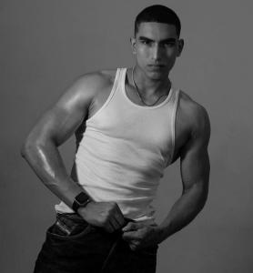 624169622: Chico busca chica en Barcelona