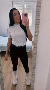 666321051: Chica busca chico en Cáceres