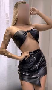 643561570: Chica busca chico en Málaga