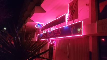 696842296:  en Barcelona