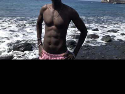 654884543: Chico busca chica en Alicante