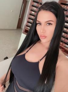 613576847: Chica busca chico en La Coruña