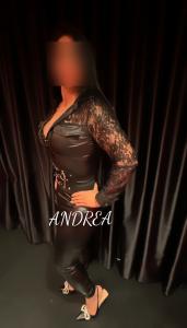 679780719: Chica busca chico en La Coruña