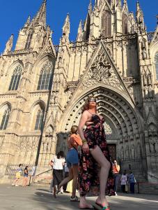 617510100: Chica busca chico en Barcelona