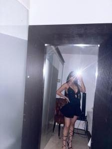 610876106: Chica busca chico en Madrid