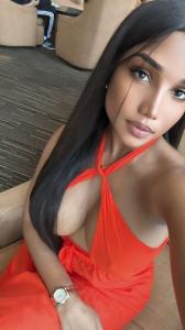 610852421: Chica busca chico en Ibiza