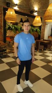 641315582: Chico busca chica en Sevilla