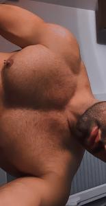 613834271: Chico busca chica en Málaga