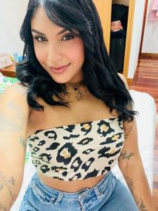 613983344: Chica busca chico en Málaga