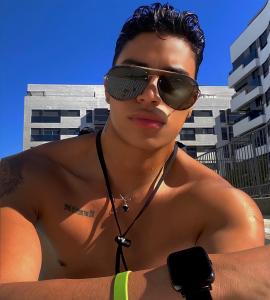 600275601: Chico busca chica en Granada