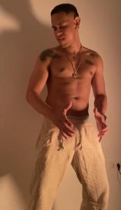 647649647: Chico busca chica en Valencia