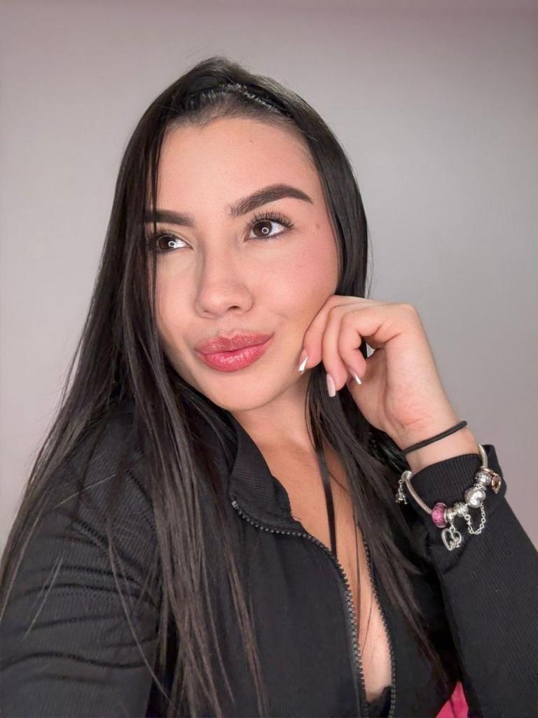 673634613: Chica busca chico en Cádiz