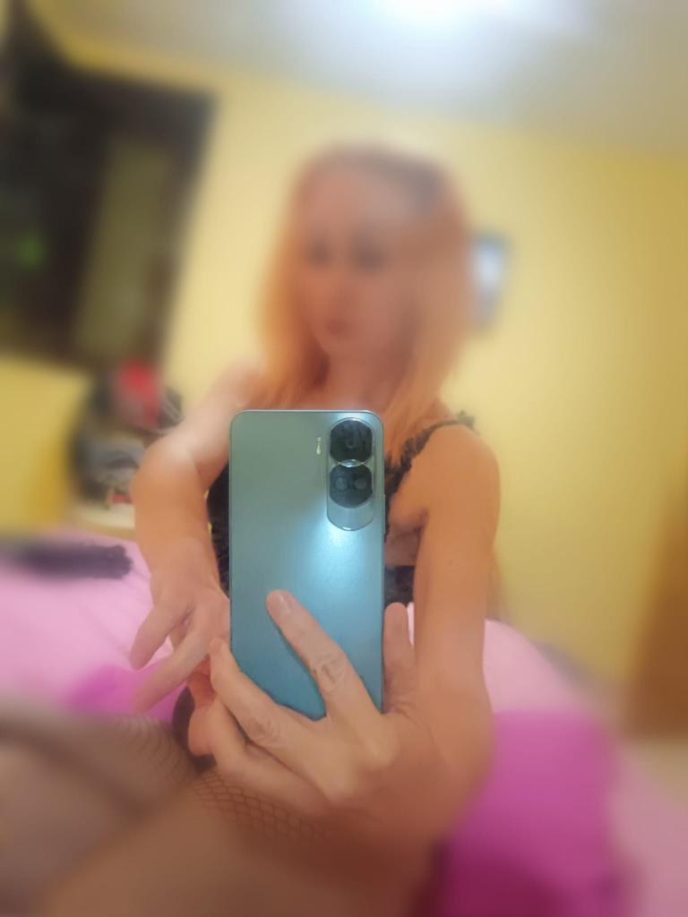 Chica busca chico en Tenerife: 