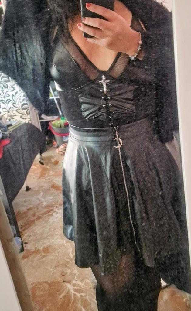 Chica busca chico en Granada: 