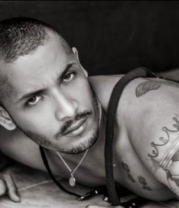 624722482: Chico busca chica en Barcelona