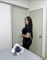 670490550: Chica busca chico en Barcelona