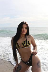 641369479: Chica busca chico en Málaga