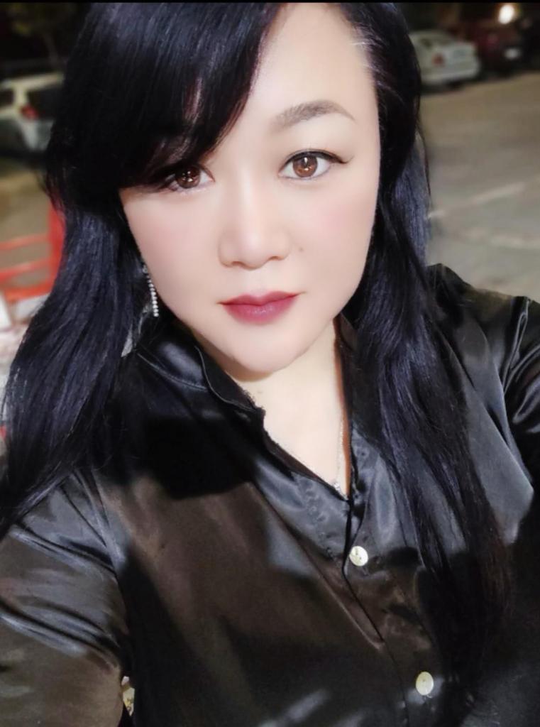 645075458: Chica busca chico en Barcelona