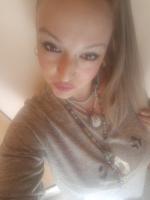 613958151: Chica busca chico en La Coruña