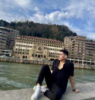 662902820: Chico busca chica en Sevilla