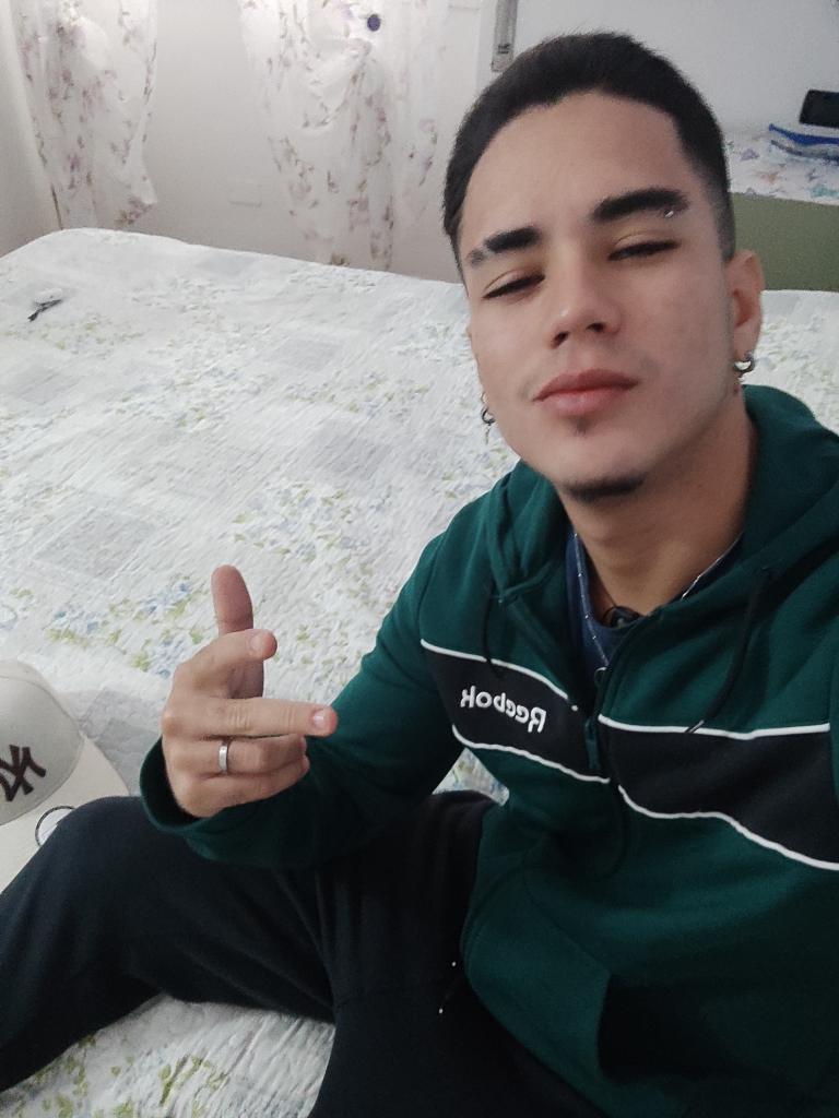 603997790: Chico busca chica en Madrid