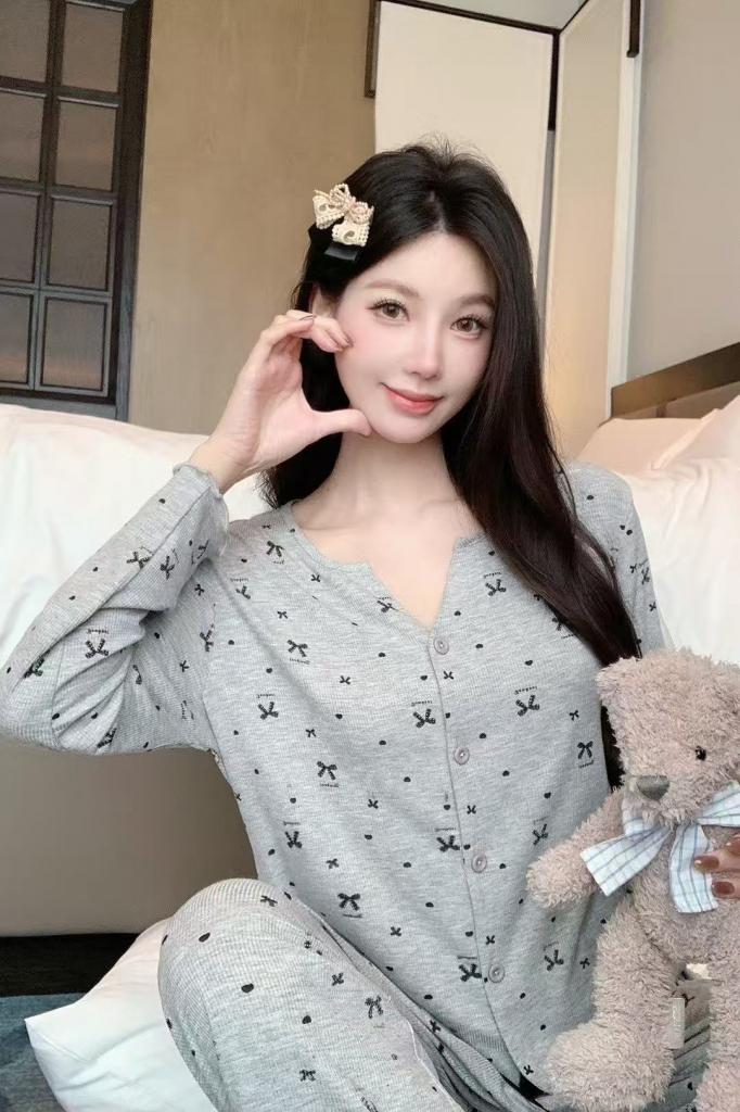 678021855: Chica busca chico en Madrid