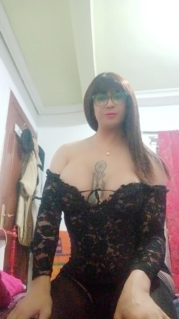 604958210: Travesti en León