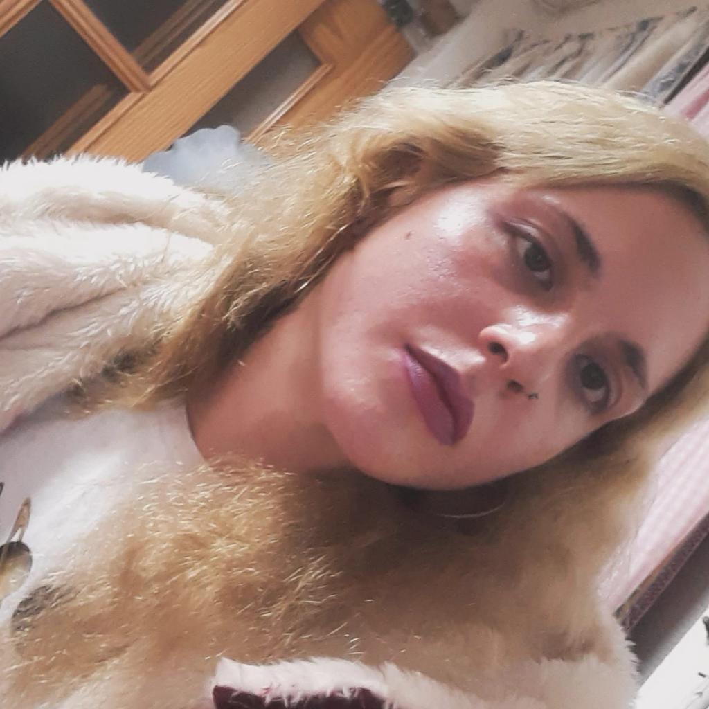 601868246: Chica busca chico en Murcia