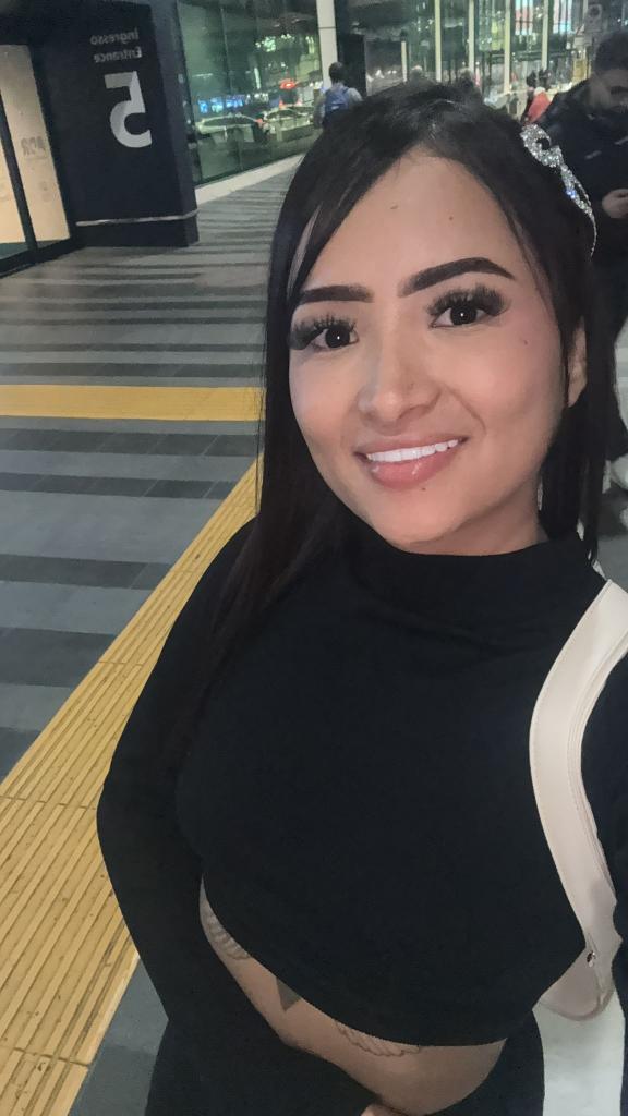 Chica busca chico en Huelva: 