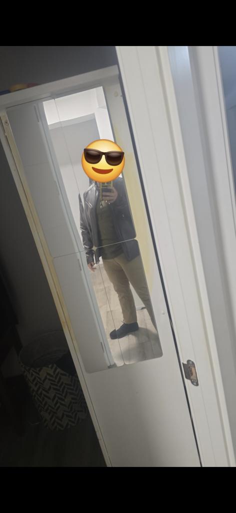 Chico busca chica en Málaga: 