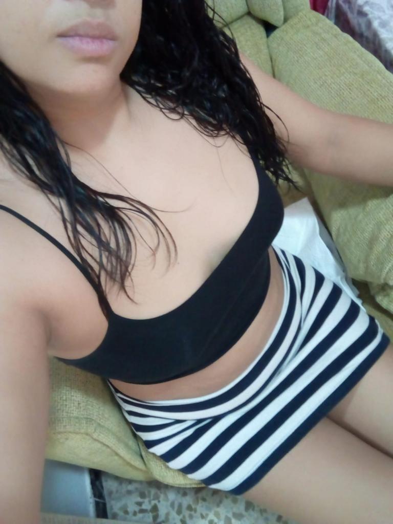 610783391: Chica busca chico en Sevilla