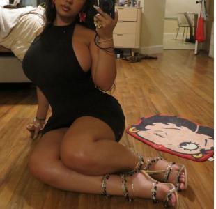 631107464: Chica busca chico en Málaga