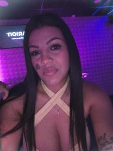 643289971: Chica busca chico en Valladolid