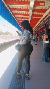 697249852: Chica busca chico en Pontevedra