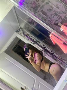 613576071: Chica busca chico en Málaga