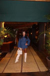 663462297: Chica busca chico en Cádiz